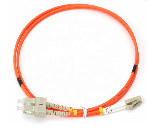 2.0mm 3.0mm Faser-Optikverbindungskabel OM2 50/125 LSZH DuplexpVC Sc-LC in mehreren Betriebsarten