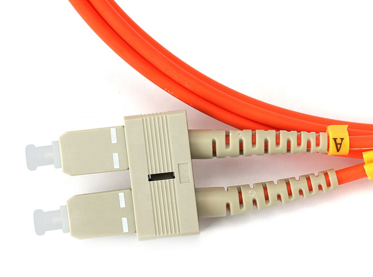 2.0mm 3.0mm Faser-Optikverbindungskabel OM2 50/125 LSZH DuplexpVC Sc-LC in mehreren Betriebsarten