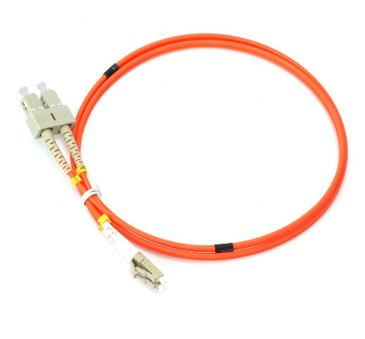 2.0mm 3.0mm Faser-Optikverbindungskabel OM2 50/125 LSZH DuplexpVC Sc-LC in mehreren Betriebsarten