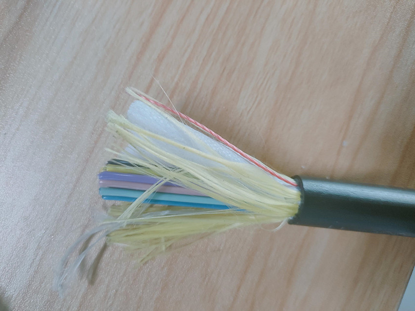 Monomode-G652D-Antennen-Glasfaserkabel ADSS 100M überspannen alle dielektrischen 48-Kerne