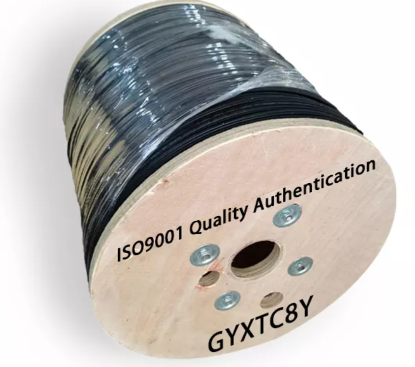 GYXTC8Y Outdoor Fig8 Glasfaserkabel 2 4 6 8 12 Core Aerial Stahldraht Stärke Mitglied