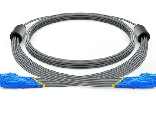 Gepanzerter Kern OS2 E2000 des Faser-Optikflecken-Kabel-6 der hohen Dichte zu des Monomode--E2000