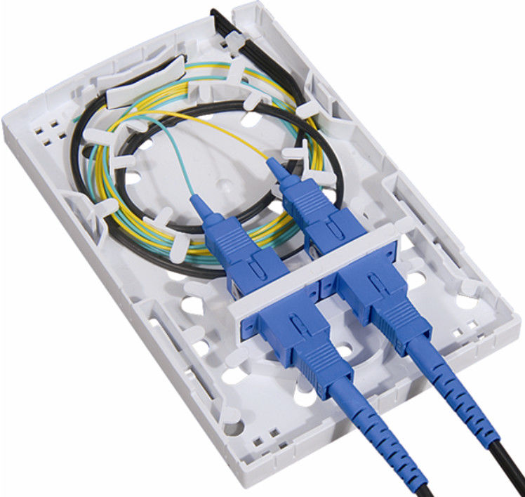 FTTH 2 entkernt Innen- oder im Freiensc-Adapter der Beendigungs-Kasten PC-ABS-2pcs aus optischen Fasern