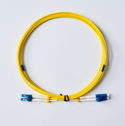 Singlemode Verbindungskabel-Duplex LC/UPC G657A-Zopf PVCs LSZH zu LC/UPC