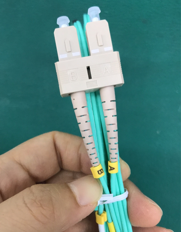 3.0mm Optikmeter LC des Faser-OM3 Verbindungskabel-3 Duplex-Faser-Optikflecken-Kabel Sc zum in mehreren Betriebsarten